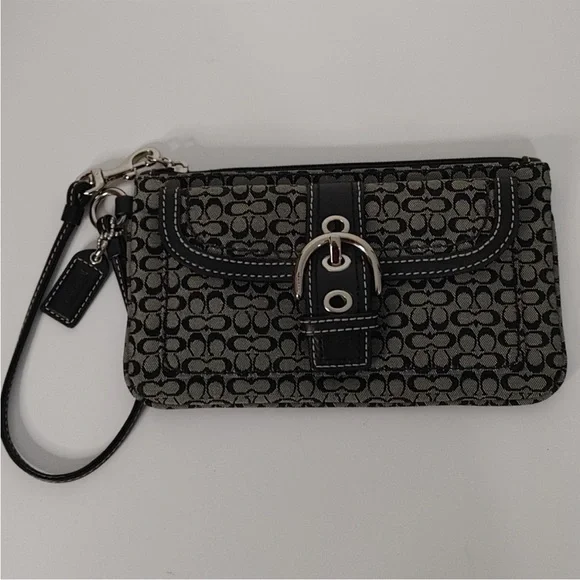 - Coach Wrislet - Picture 9 of 10